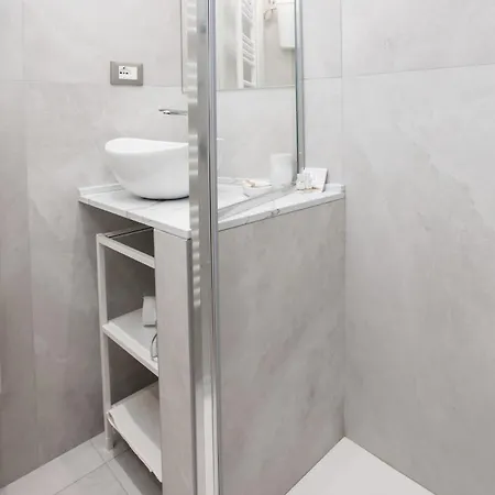 Minicasa Di Lusso Con Lavanderia E Ricarica E-bike Apartment *